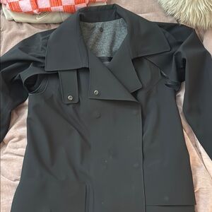 LULU LEMON LAB Black Trench Coat with Wide Lapel Collar and Smooth Fabric